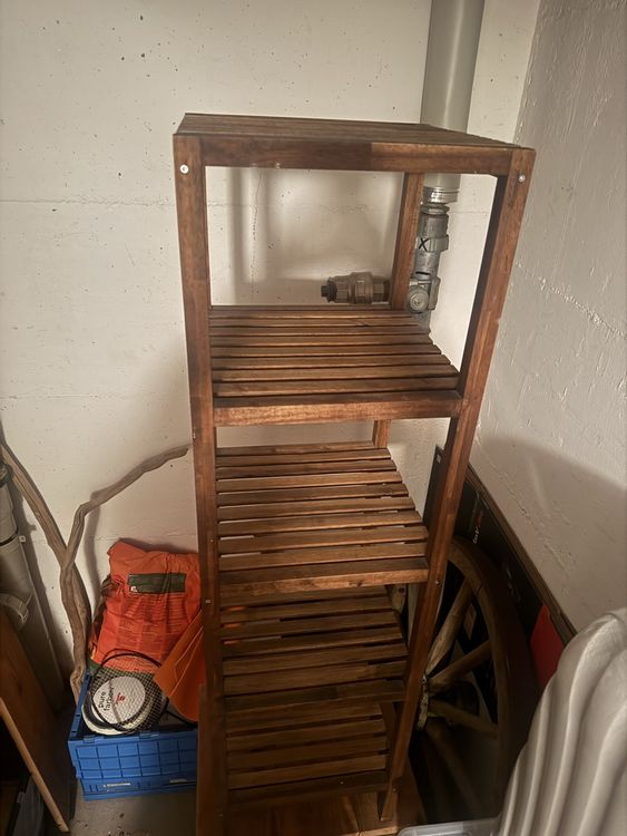 Praktisches Holzregal (z.B. fürs Bad) mit 5 Fächern – 15 CHF (Gebraucht ...