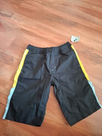 Kurze Hose Gr. 104  NEU   ***TOP-Preis***
