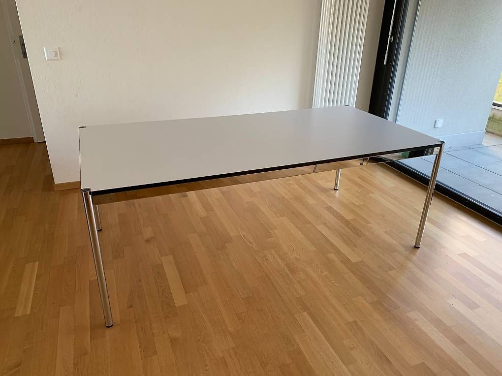 Tavoli: USM Tisch 200 x 100 cm – Usato da St. Gallen venduto da tob_c8bj 1