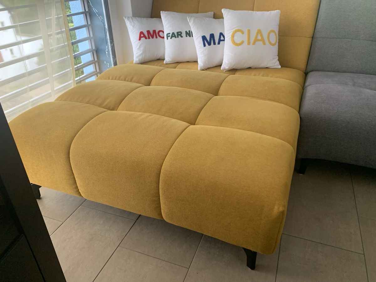 Sofas: Moderne Wohnlandschaft gelb/grau gebraucht – D'occasion à Neuhausen par sou_t9p8 1