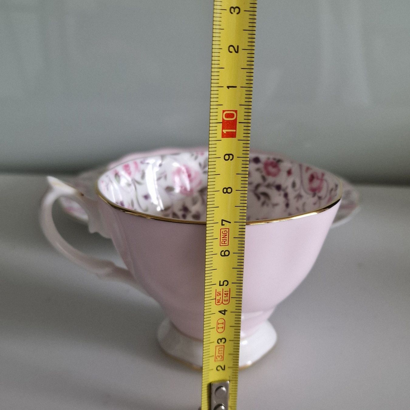 Royal Albert Tazze: Royal Albert Tee-/Kaffeetasse, rosa mit Blumenmuster und Unt – Usato da Birr venduto da sen_sy55 9