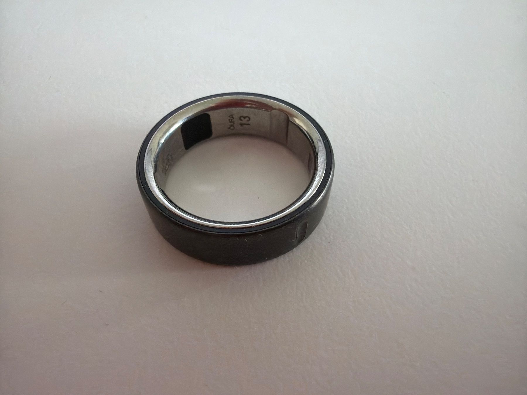 Anelli: Oura Ring 4 Stealth Grösse 13 mit Ladestation – Usato da Zürich venduto da DaveS2311 1