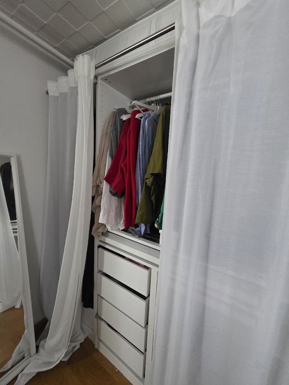 Armadi: Ikea Pax Kleiderschrank – Usato da Aarau venduto da kat_x92y 1