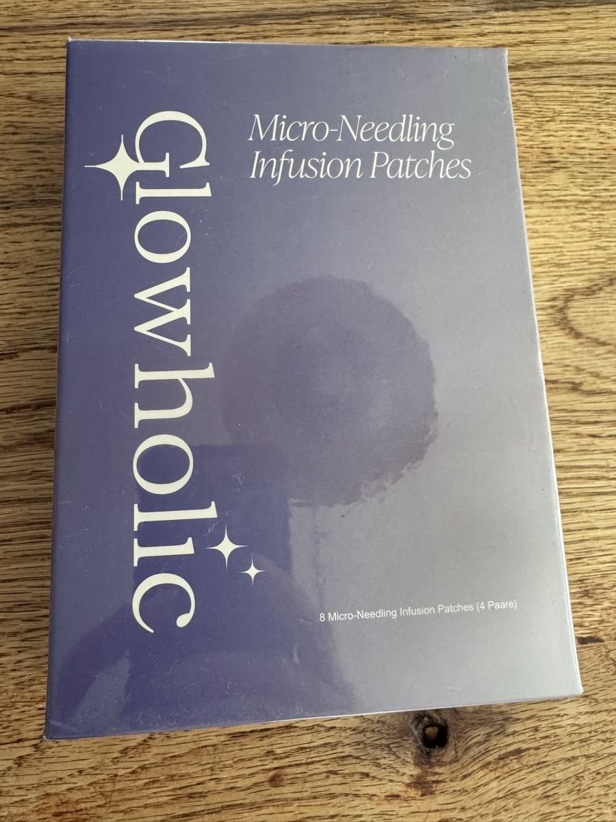 Cura del viso: Glowholic microneedling patches – Nuovo e nell'imballaggio originale da Zürich venduto da Stina72