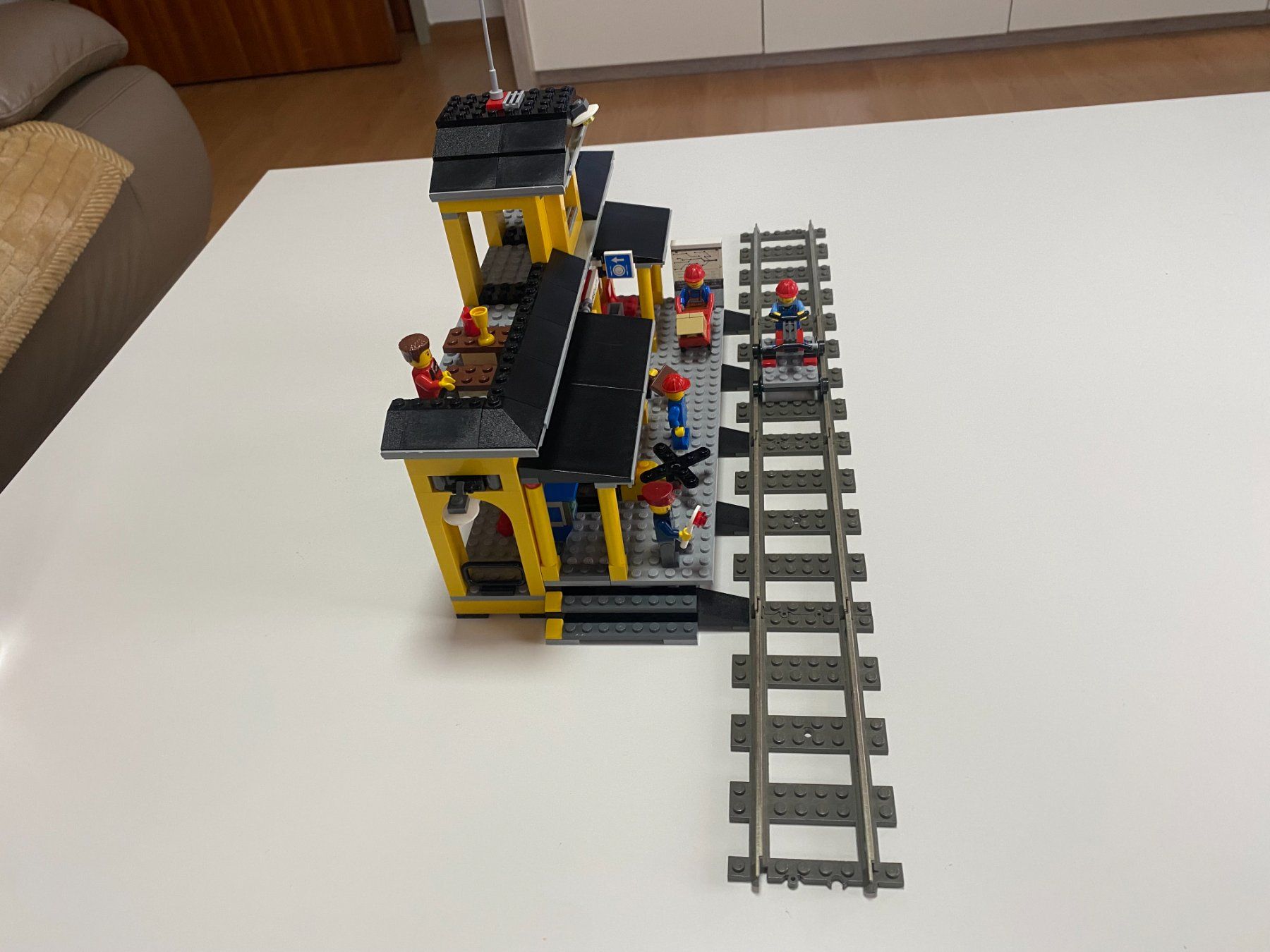 Lego Giocattoli: LEGO - TOLLER - EISENBAHN - BAHNHOF - 7997 – Usato da Gelterkinden venduto da ajdt4 3