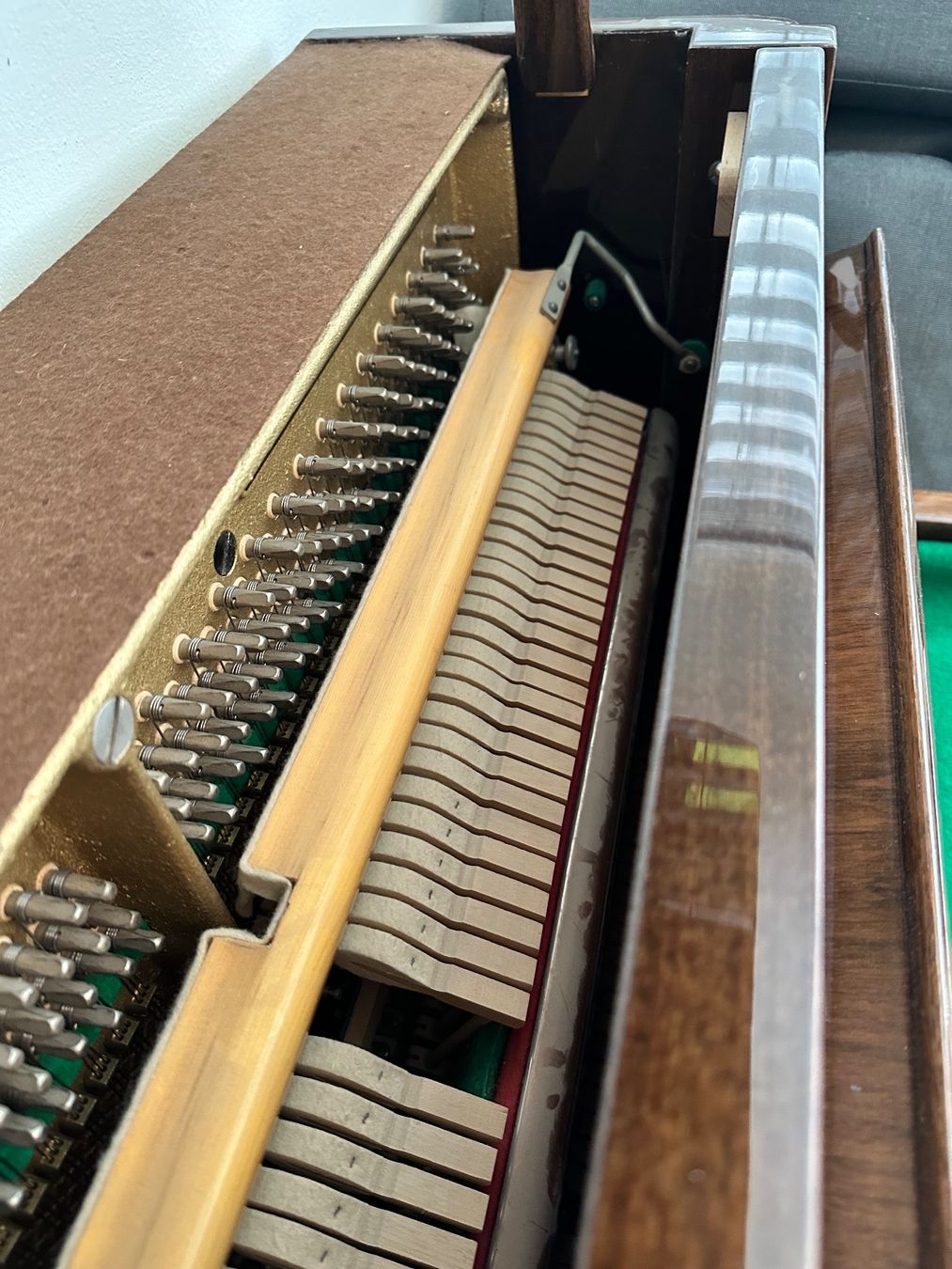 Strumenti musicali: Weinbach Klavier in Stäfa – Usato da Waedenswil venduto da Markfaris 2
