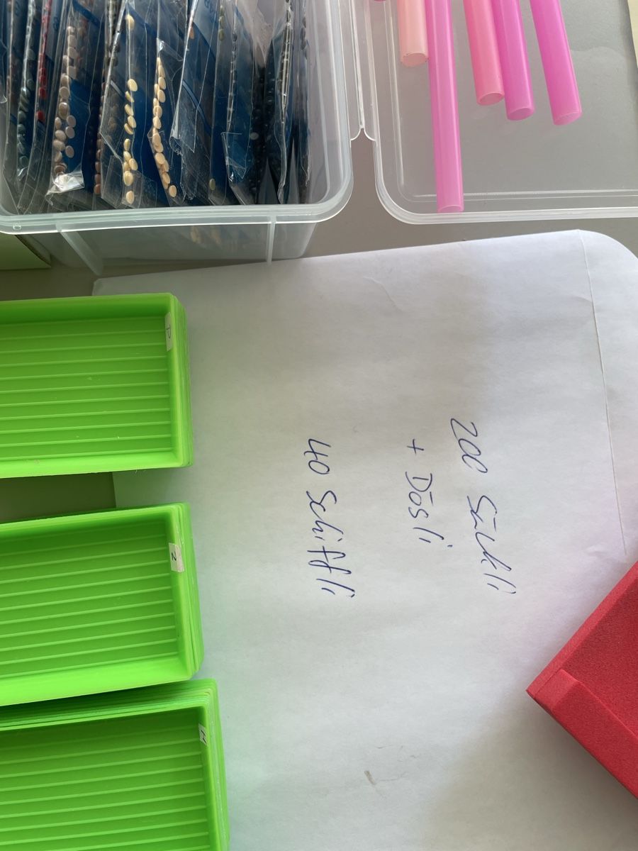 Kit bricolage: Diamond Zubehör  – Usato da Mollis venduto da Romana1978 9
