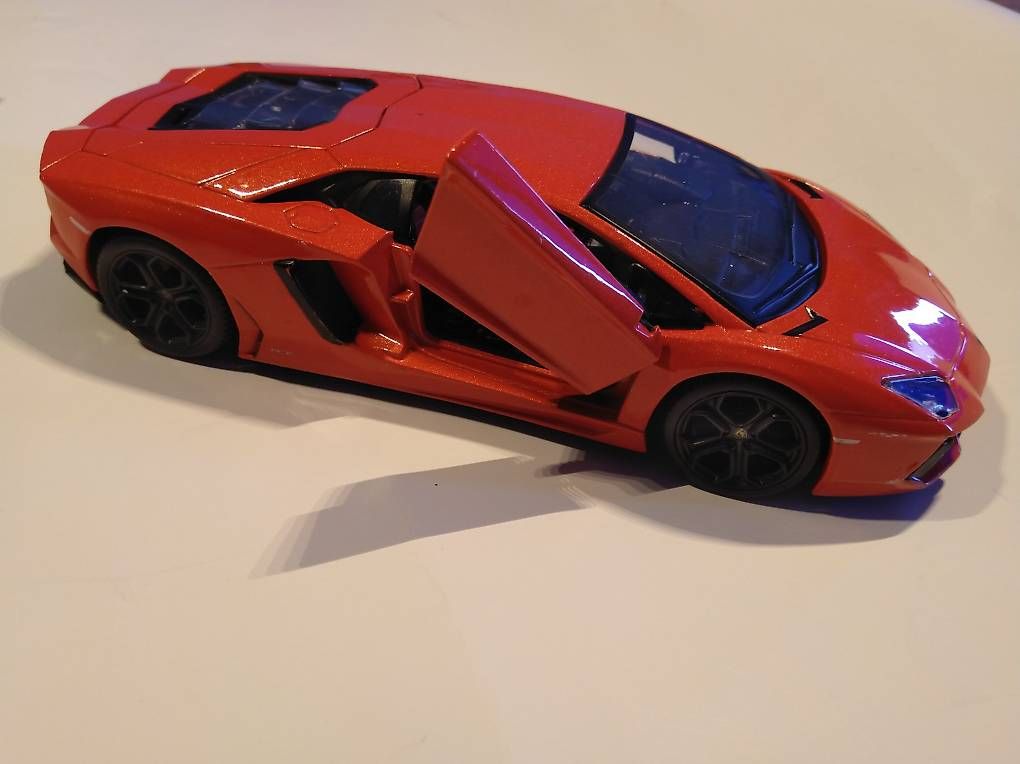 Lamborghini Modellini d'auto: Modellauto Lamborghini 1:24 – Usato da Zürich venduto da shm_cw59 3