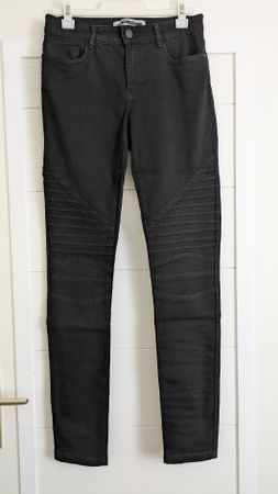 Jeans Vero Moda ungetragen Gr. M 32"
