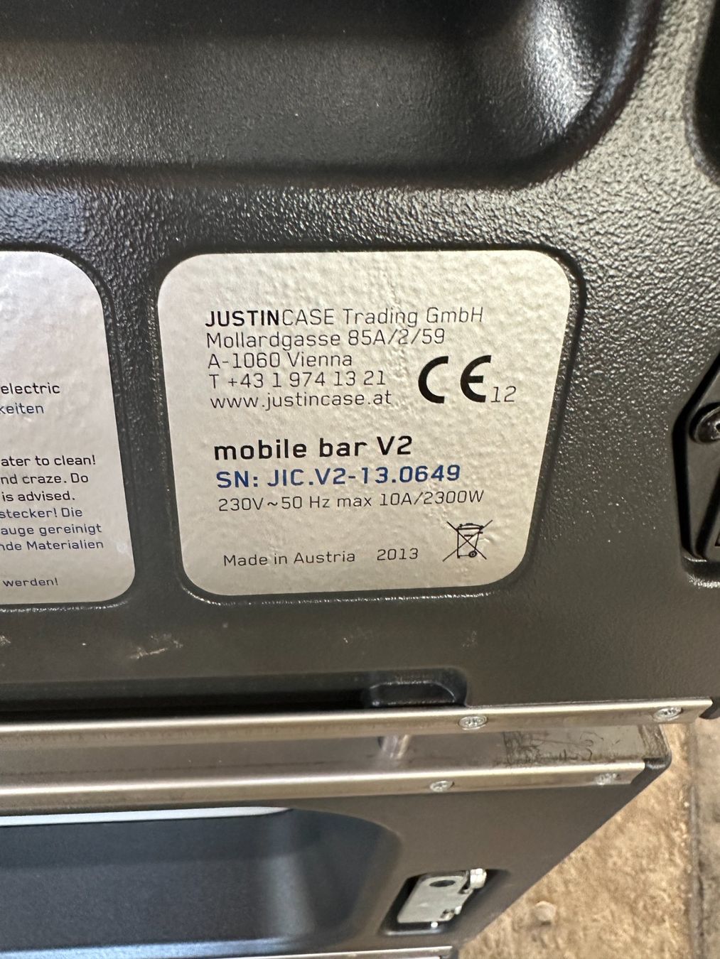 Ladenausstattungen & Messebau: JUSTINCASE mobile bar V2 - Klappbare Theke mit Case – Gebraucht aus Appenzell von OcclineGmbH 7