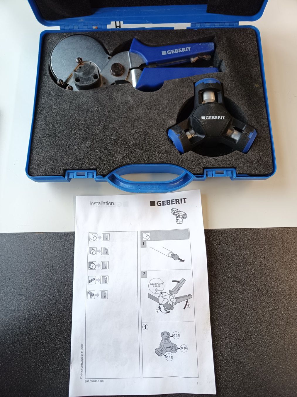 Geberit Tutti gli attrezzi: Geberit PushFit Rohrschneider – Usato da Oberegg venduto da A-Z.Handel.Loehrer