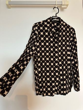 Mango Bluse mit edlem Muster - schwarz/nude - S - wie NEU!