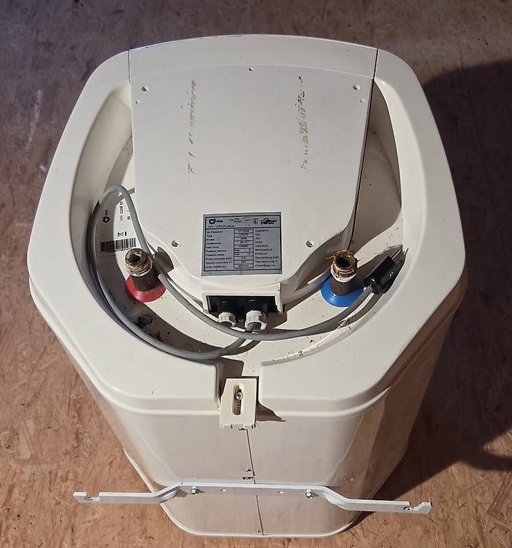 Sanitari: Chauffe-eau cipag 50 litres – Usato da Sergey venduto da swixkey 2