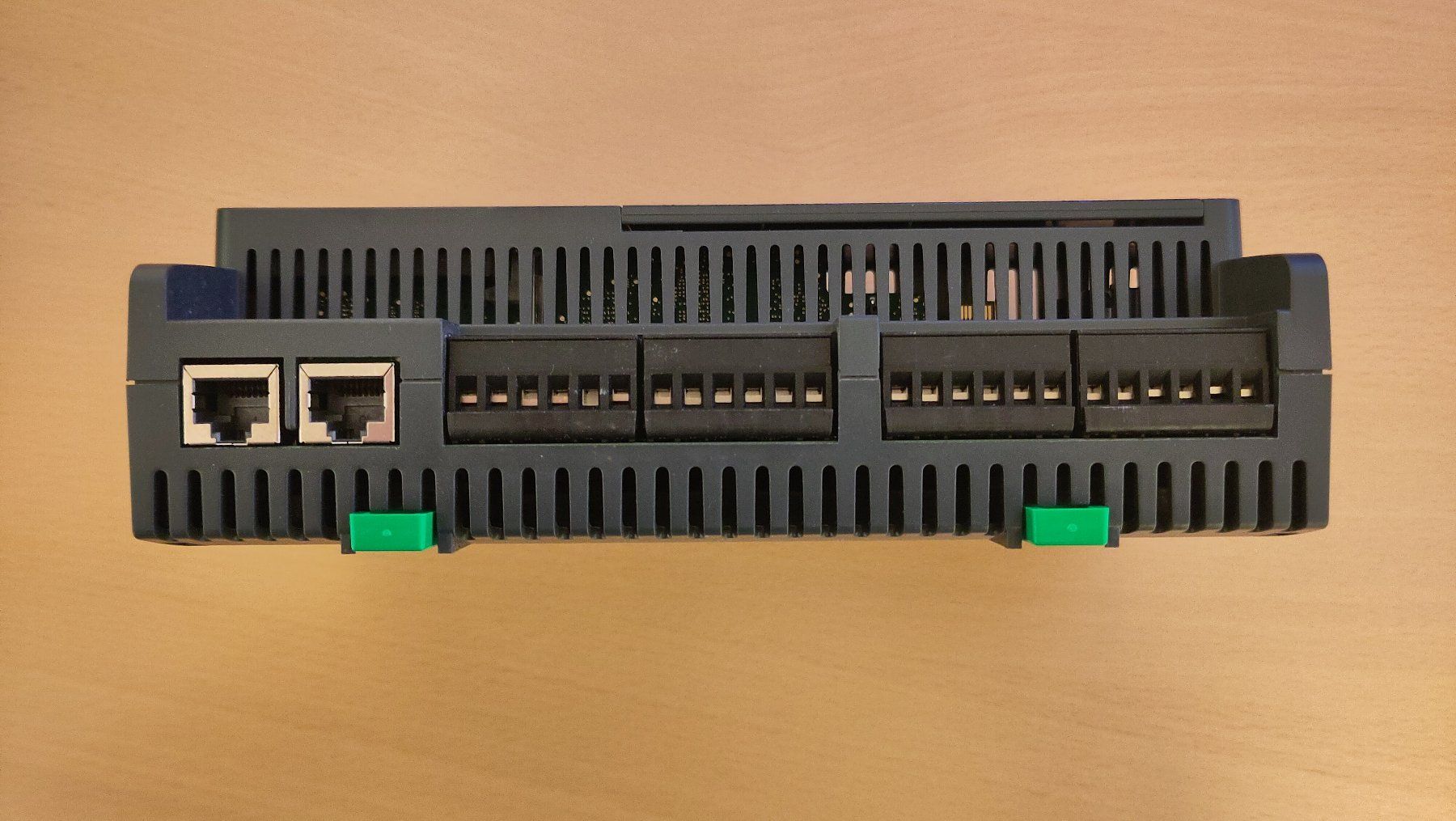 Schneider Sistema di controllo: Schneider Electric SmartX Controller / AS-B-24 – Usato da Schüpfen venduto da Mixer4 2
