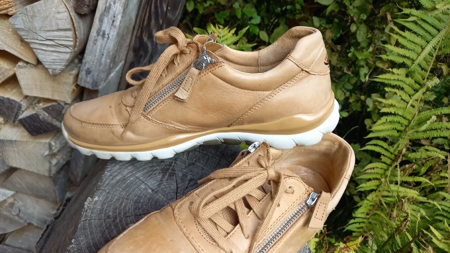 Gabor Damenschuhe: Rolling Soft Leder Sneaker hellbraun gebrauchter Zustand – Gebraucht aus St. Gallen von Otterndorf 1
