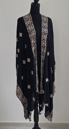 Schwarzer Kimono bestickt one-size neu 