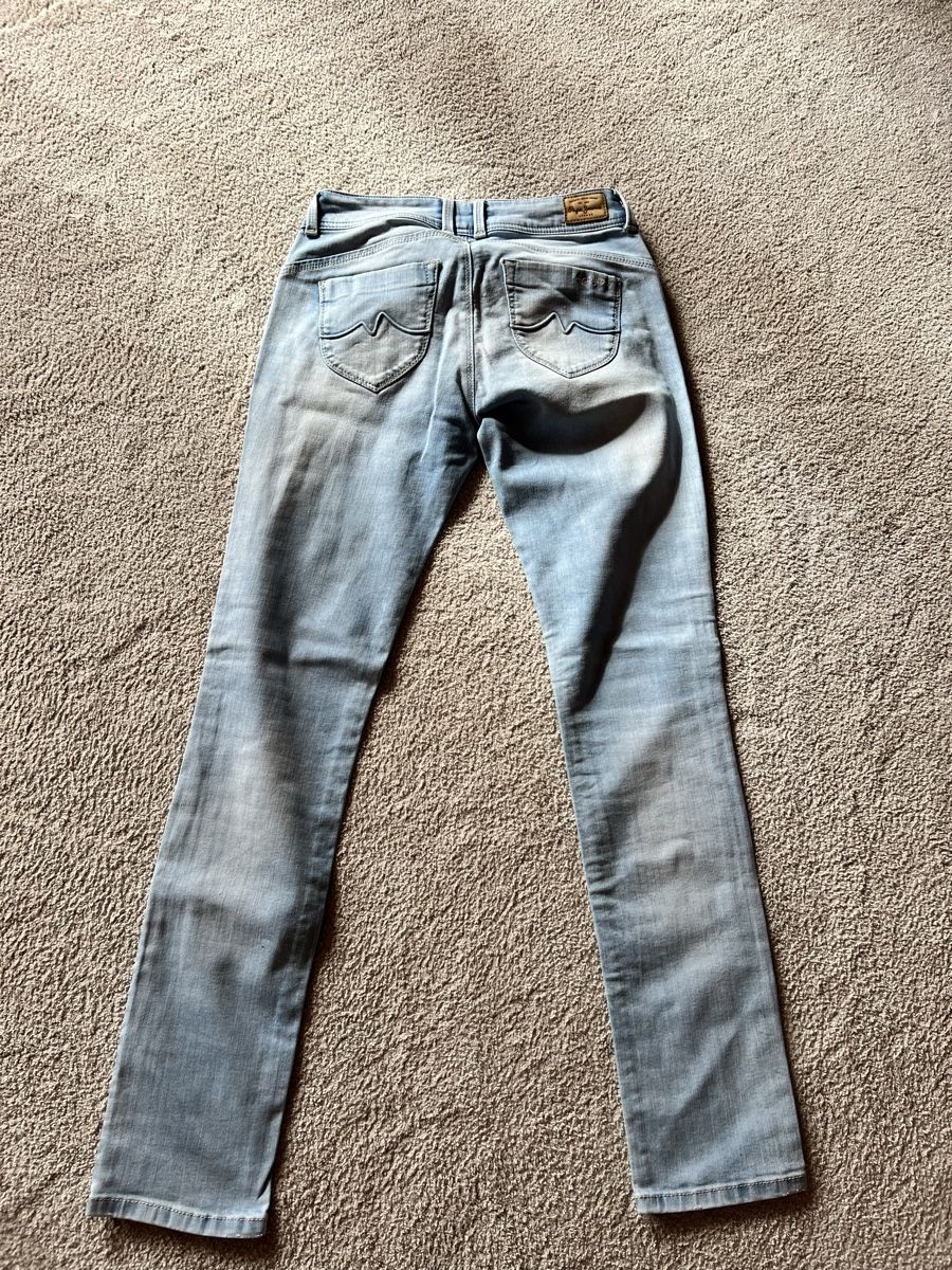 Pepe Jeans Jeans: Pepe Jeans "New Brooke" - Light Wash, Size 27/32 - EUC! – Usato da Stachen venduto da Agatha011 2