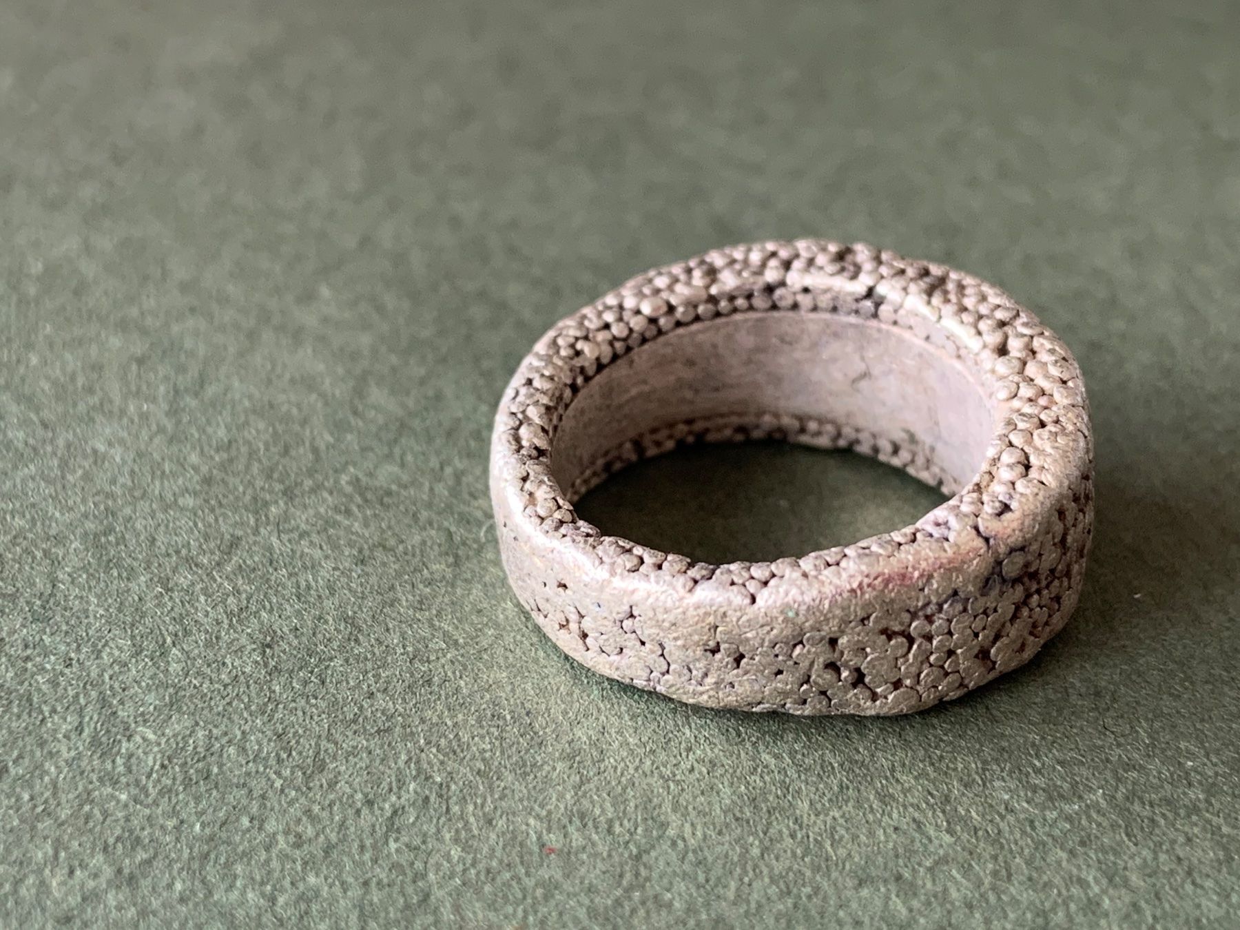 Ringe: Silberring 1000 dots (54) – Gebraucht aus Dittingen von Bellevista 7