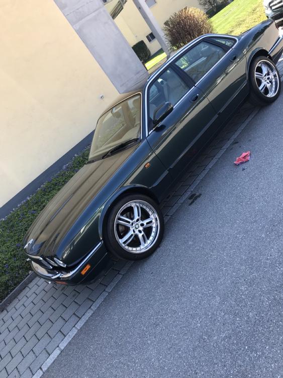 Jaguar xj