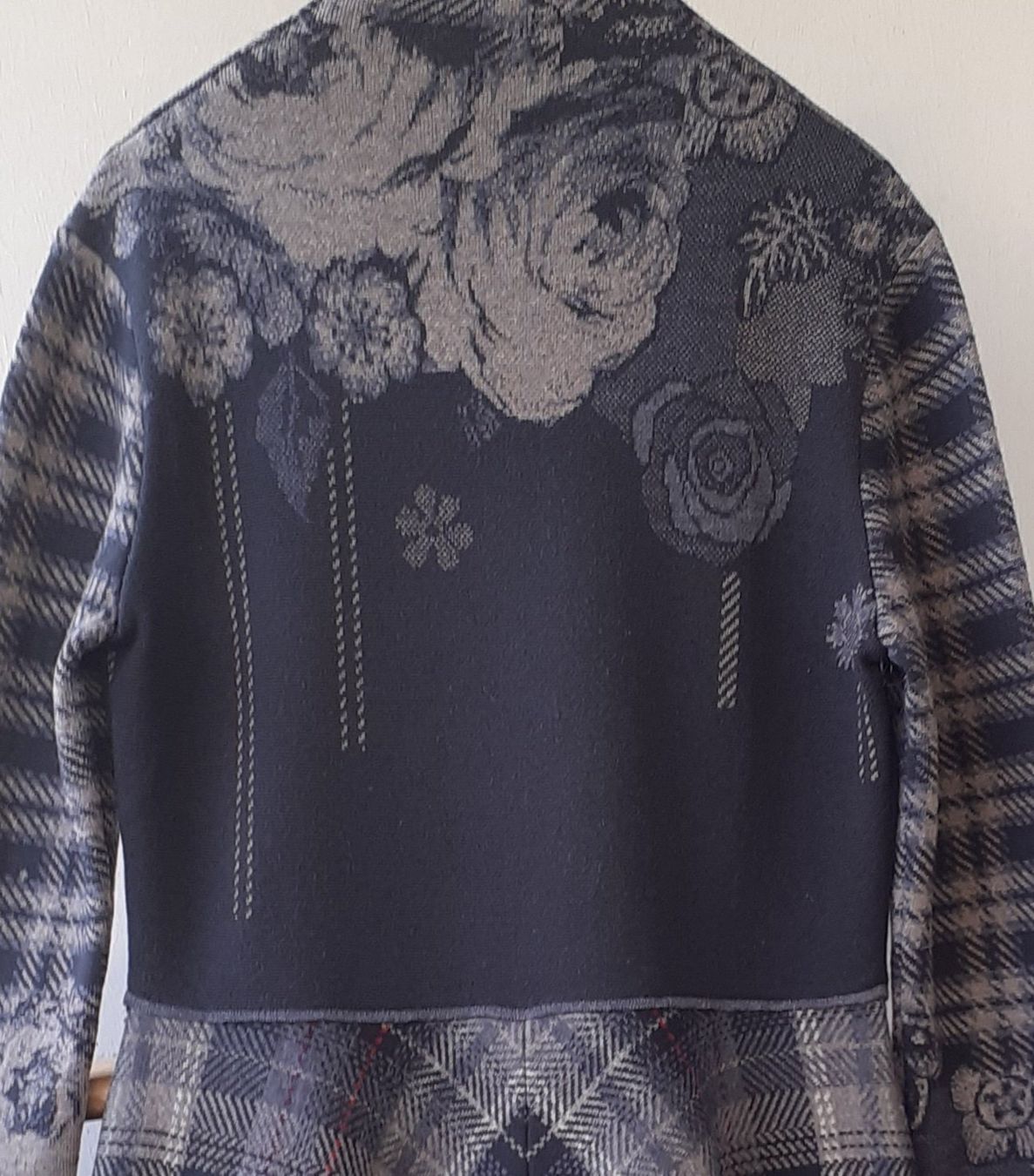 Ivko Mäntel: Ivko Strickmantel/kleid, 38 – Gebraucht aus Bern von Solarsystem 8
