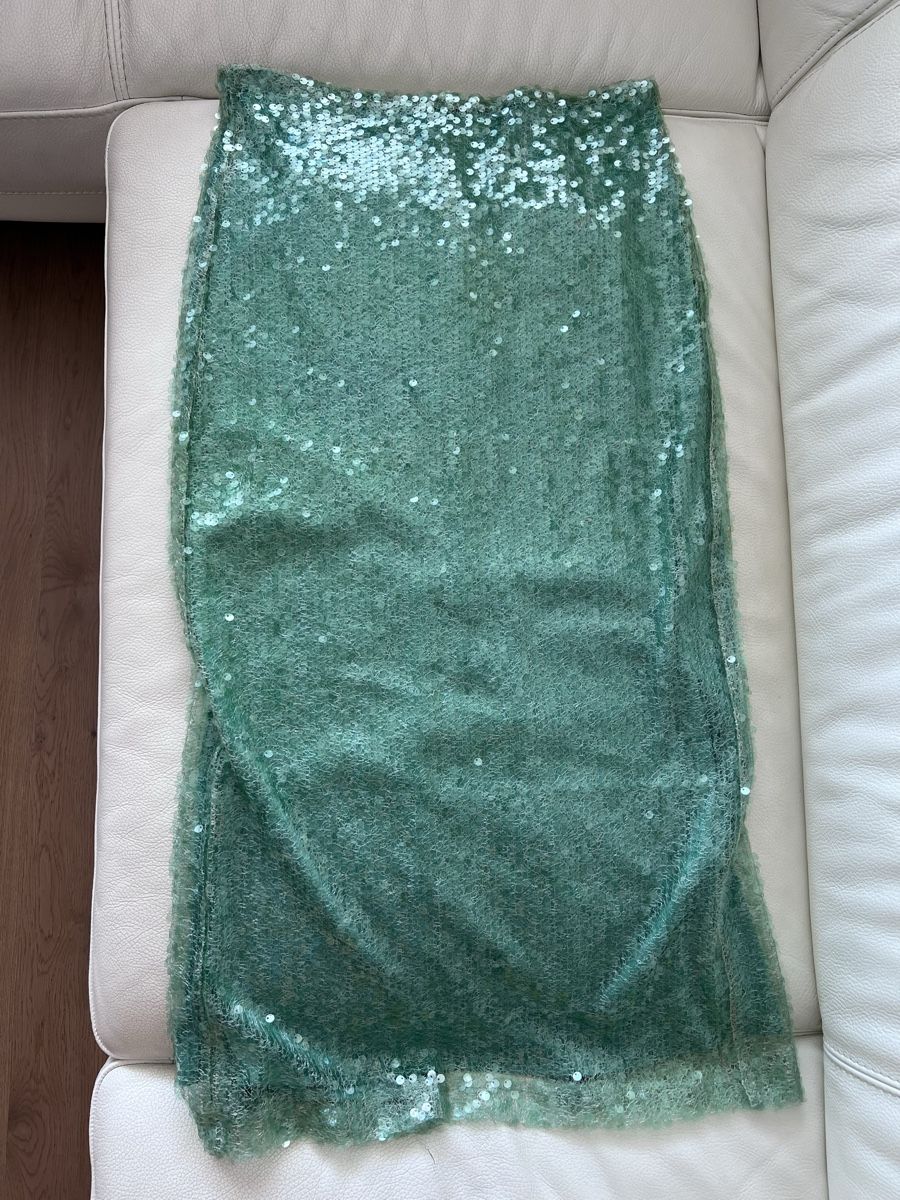 Zara Gonne: Zara sequenced mint skirt, Size S, Never worn – Nuovo (secondo la descrizione) da Pully venduto da opa_k78q