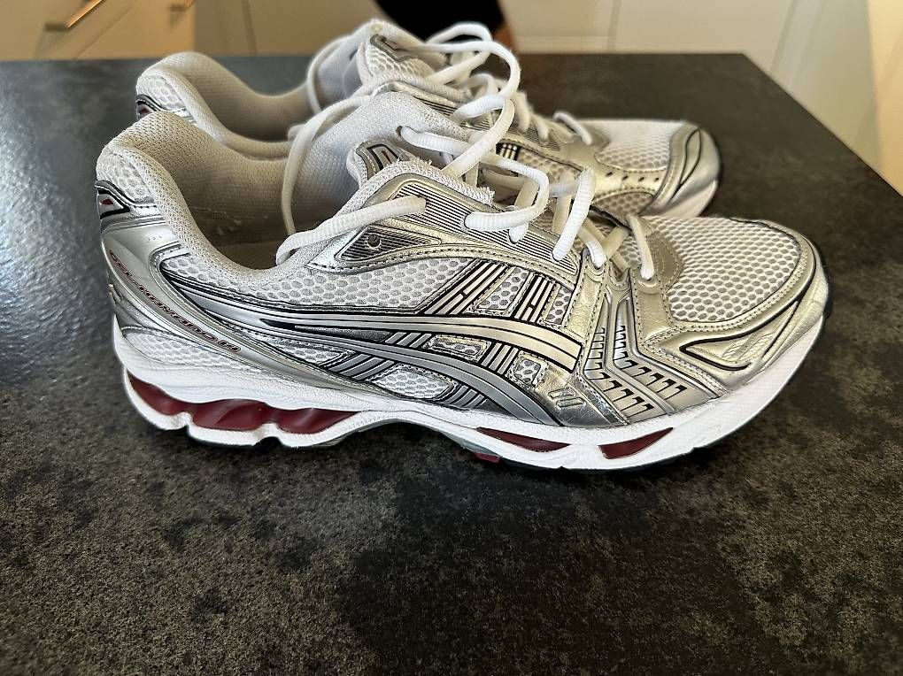 Herrenschuhe: Asics Gel-Kayano 14 44.5 – Gebraucht aus Bern von Garlex 1