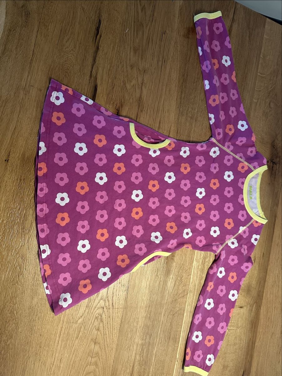 Robes et jupes: 122 Kleid von Mala – D'occasion à Wettingen par Sternetaenzerin