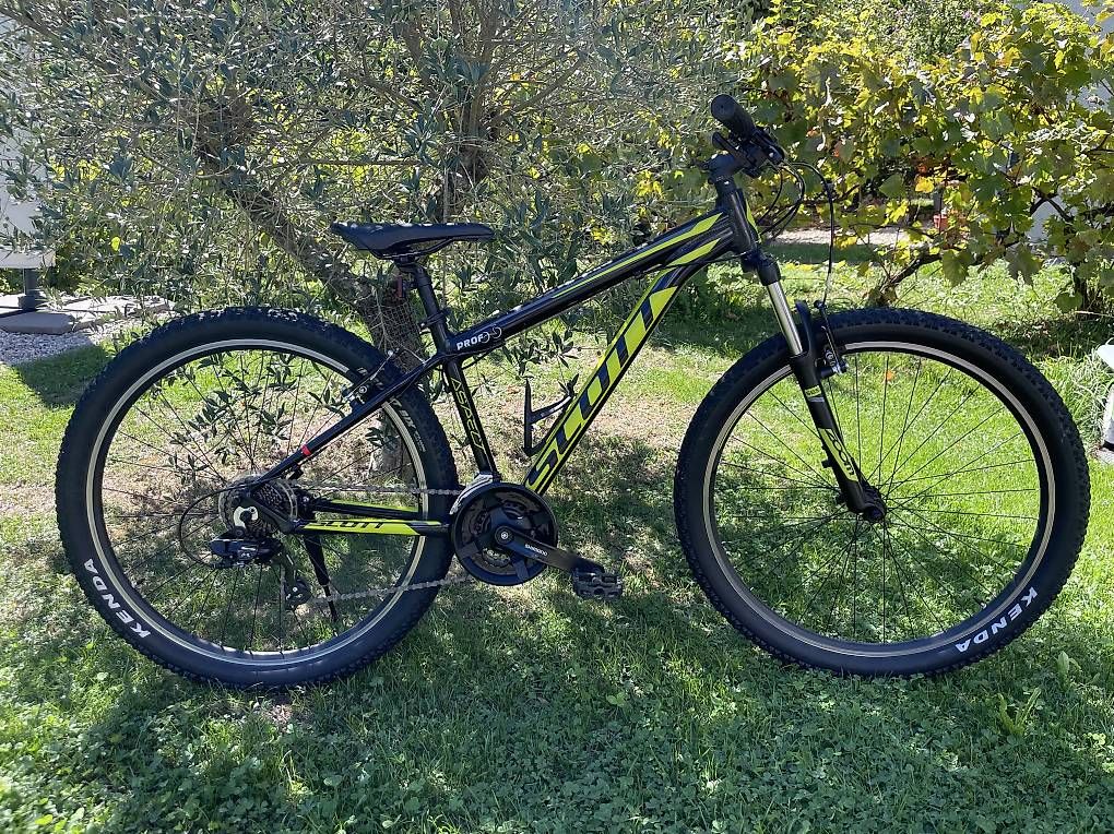 Biciclette: VTT Scott 27.5 état Neuf – Usato da Bevaix venduto da Greg999 3