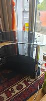 Meuble tv en verre noir, 3 plateaux 30 chf 