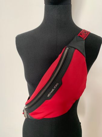Michael Kors: Neue Gürtel-/Bauchtasche in rot/schwarz