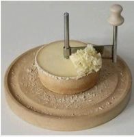 Girolle tête de moine en bois et inox avec couvercle