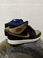 Jordan 1 Mid, Herren Sneaker, Grösse 45, Schwarz-Gold