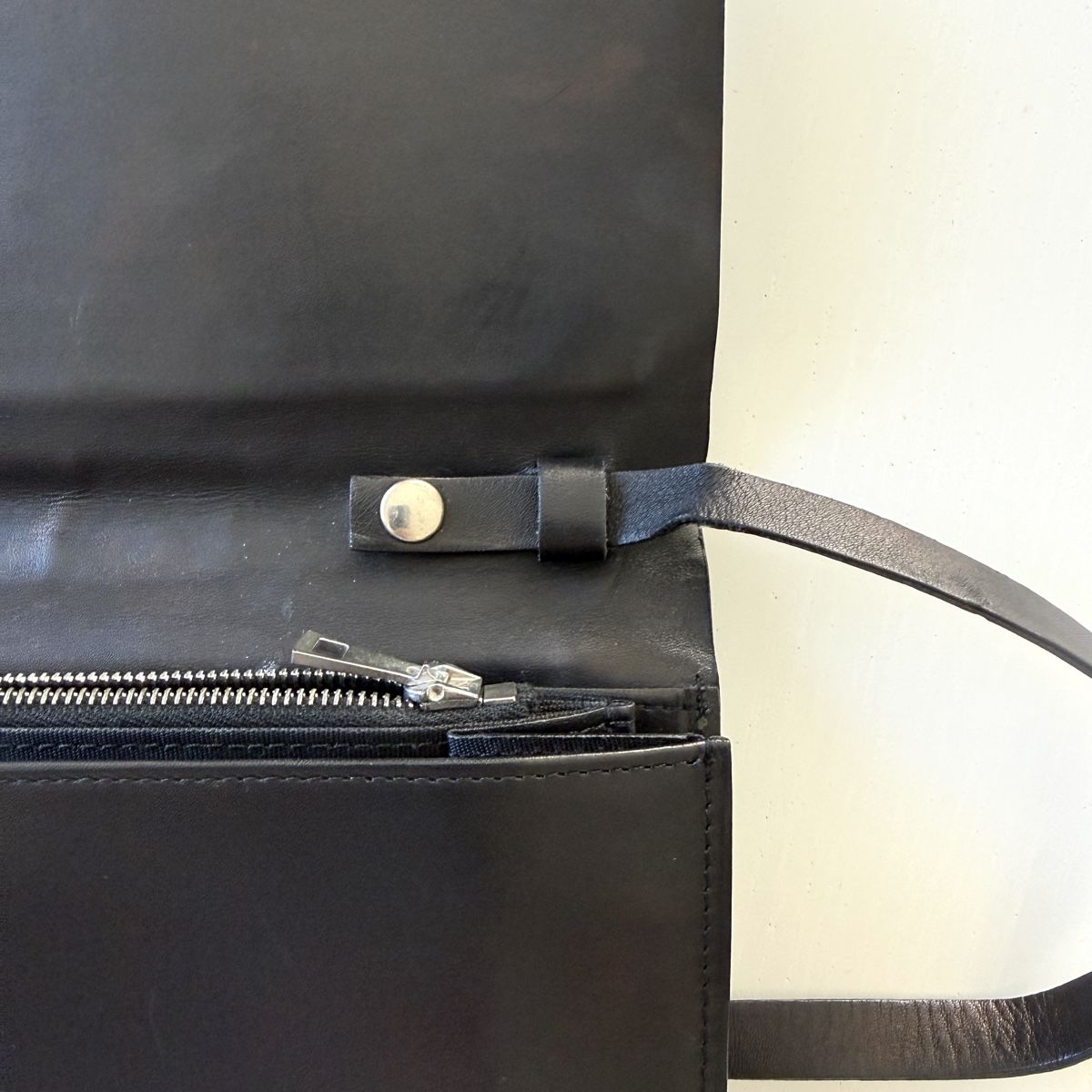 Bally Borse da donna: BALLY Black Leather Double Pocket Flap Shoulder Bag – Usato da Emmen venduto da Avviivva_Com2023 7