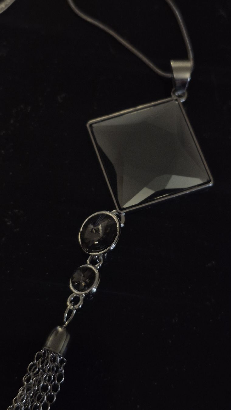 Catenine: Collana lunga ciondolo rombo con nappe Argento – Nuovo (secondo la descrizione) da Giubiasco venduto da Stefaniav 3