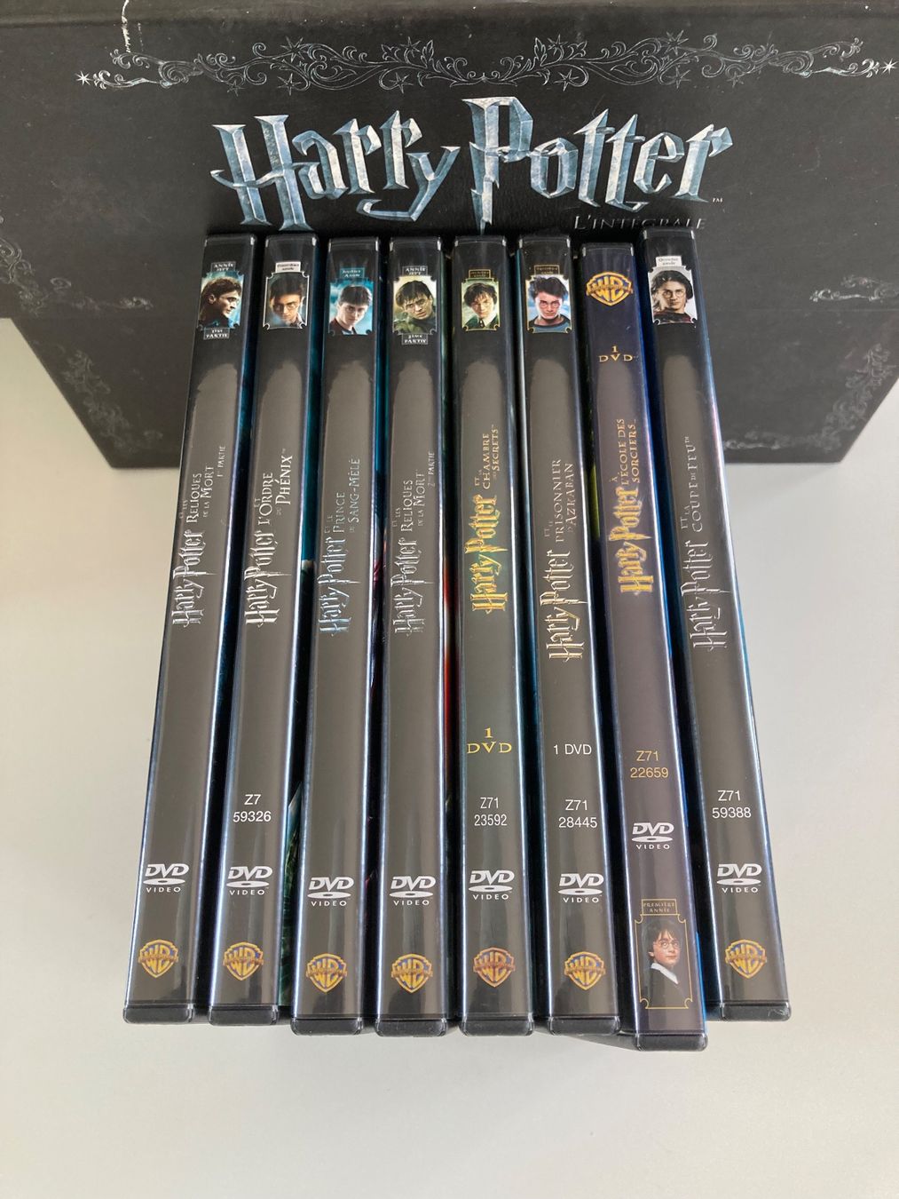Tutti i DVDs: Coffret DVD Harry Potter La Collection Complète 8 films – Usato da Bassecourt venduto da CALUMET-X 3