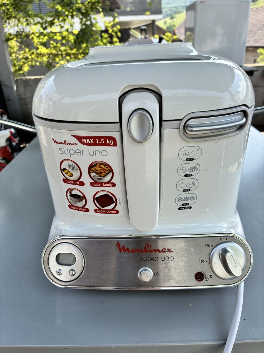 Moulinex Elettrodomestici da cucina: Moulinex Super Uno deep free white 1.5 kg – Nuovo (secondo la descrizione) da zeiningen venduto da Honeyjar 5