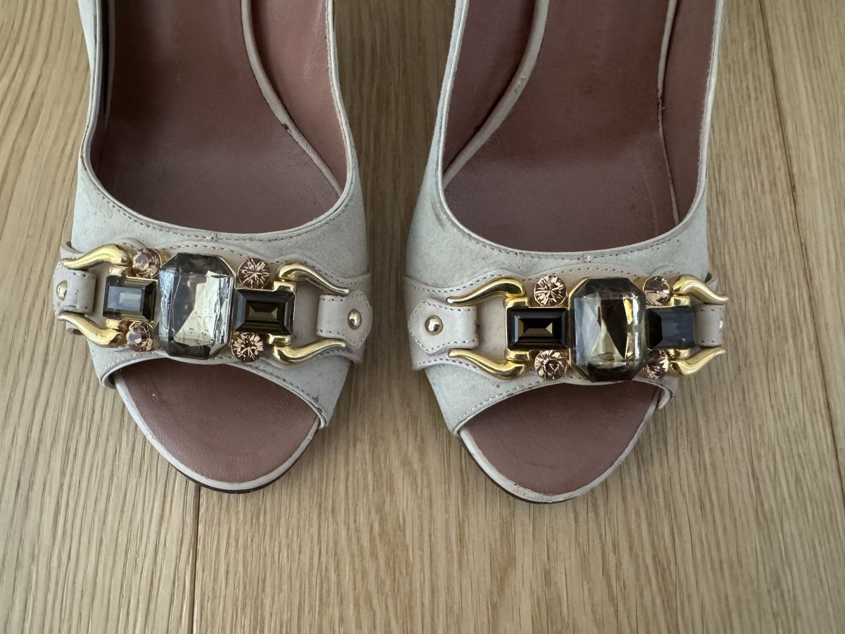 Zanotti Scarpe da donna: Giuseppe Zanotti embellished suede pumps – Usato da Paradiso venduto da Edith_store 1