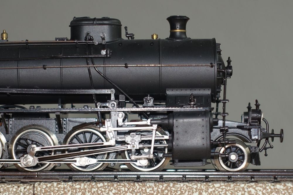 Roco Modellini di ferrovie: Dampflok C5/6 der SBB 'Elefant' / Spur H0 / ROCO /Wechselst. – Difettoso da Schliern b. Köniz venduto da stesa206 8