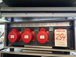 Power Case mit 4 Anschlüssen (Lot 254) 2504 Biel