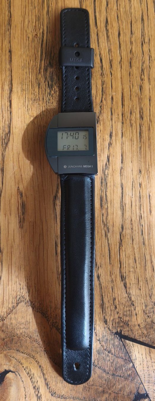 Junghans Orologi: Junghans MEGA 1 Funkuhr Top Zustand – Usato da Aarau venduto da Blingo01 4