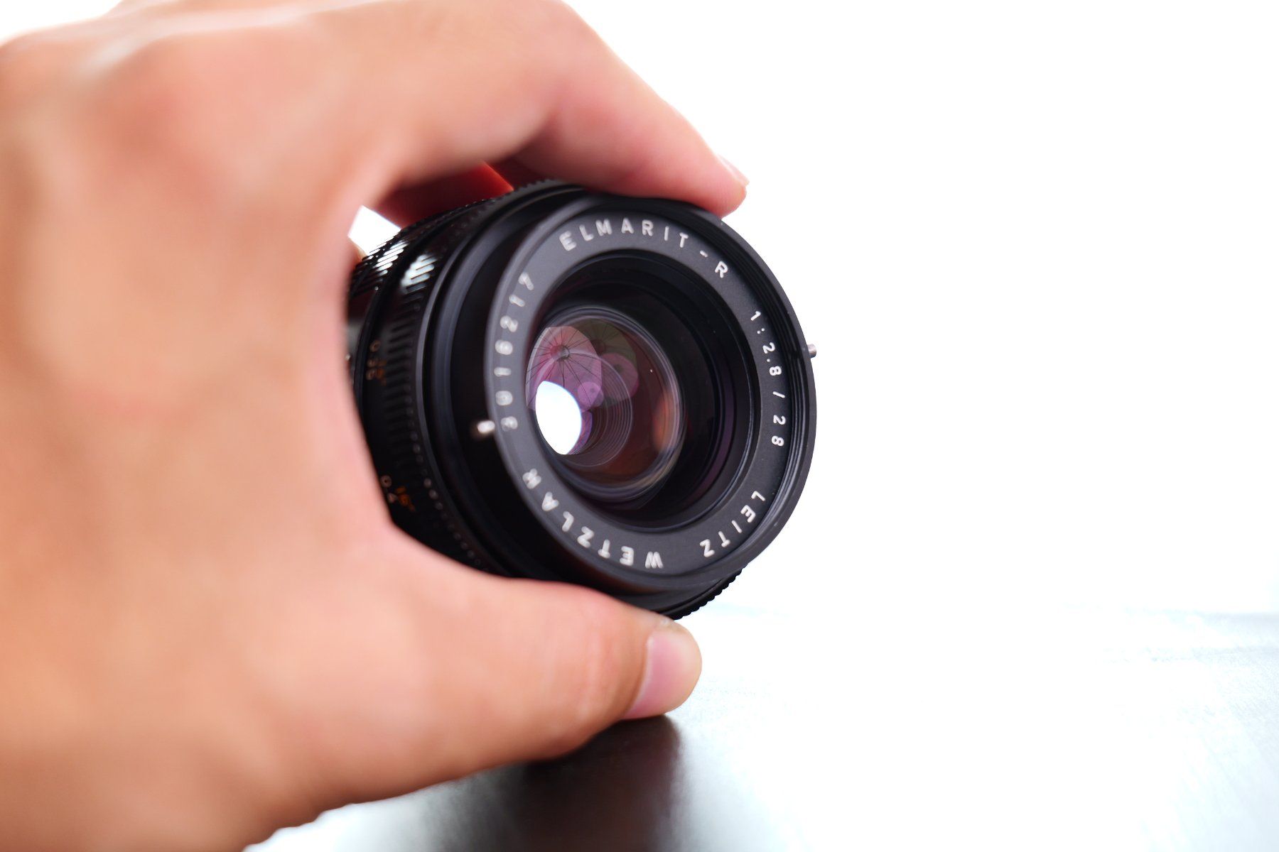 Leica Obiettivi: Leica Elmarit-R 28mm f2.8 – Usato da Tecknau venduto da LevinLaufmann 9