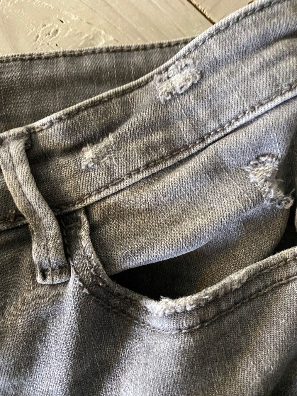 Stradivarius Jeans: High waist Damenjeans – Usato da Wermatswil venduto da -secondchance- 5
