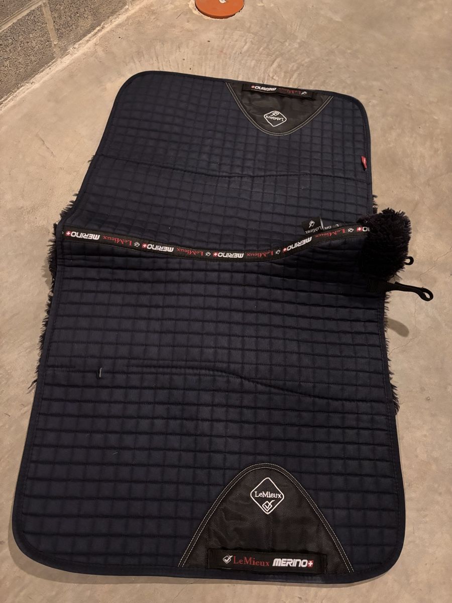 Coperte: LeMieux Schabracke Merino   – Usato da St.Antoni venduto da Neo14 2