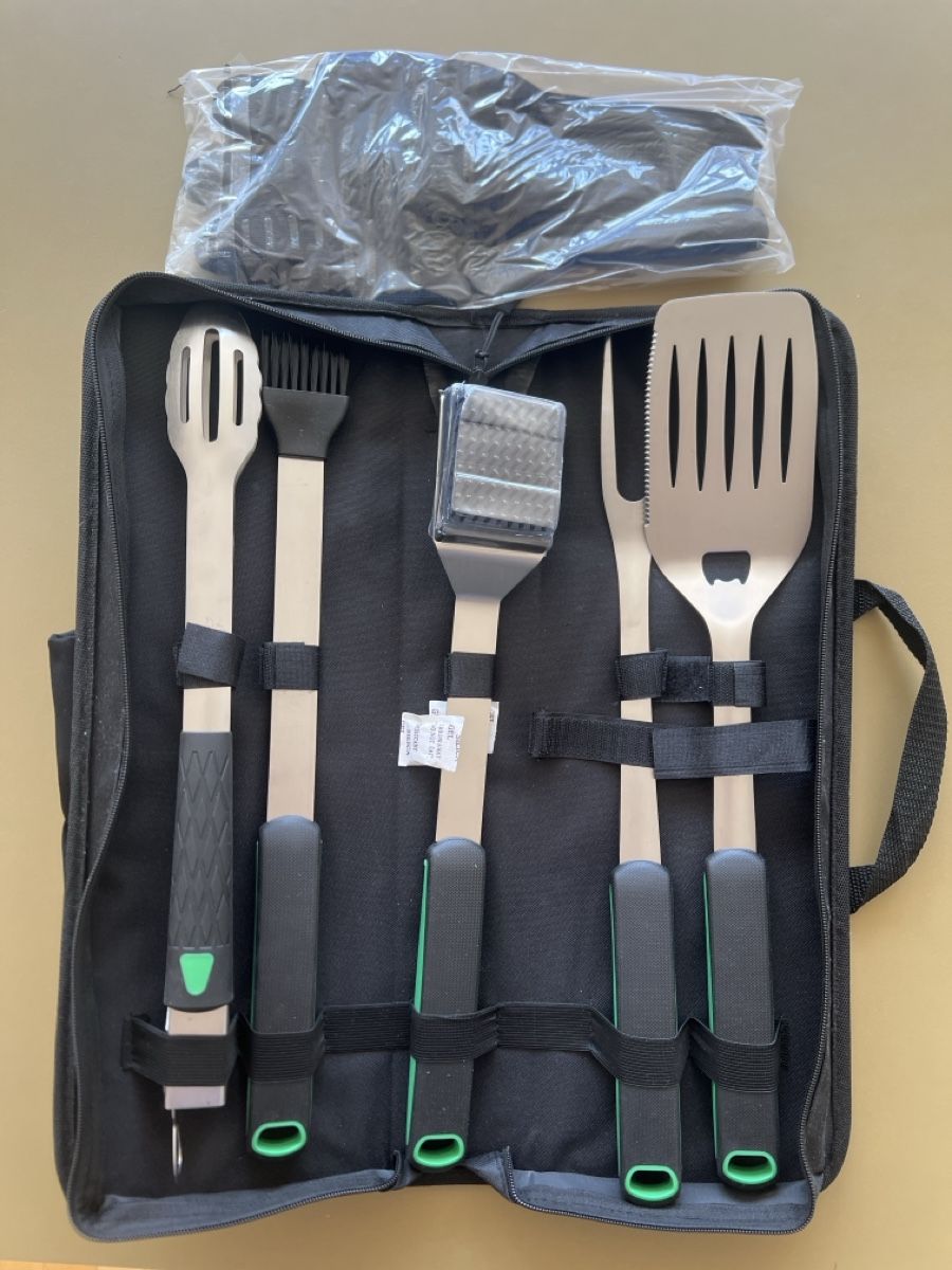 Bestecksets: Grillbesteck Set 5-teilig im Etui neu – Neu und originalverpackt aus Erlenbach ZH von d.sigrist101