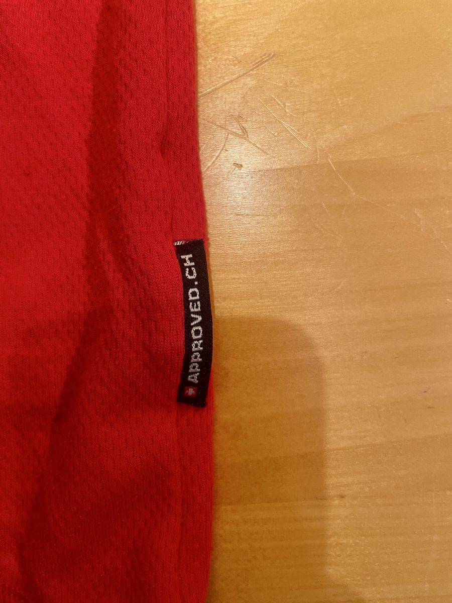 T-Shirts: Approved Funktionsshirt Rot, Grösse L – Gebraucht aus Sursee von Steffi_2020 2