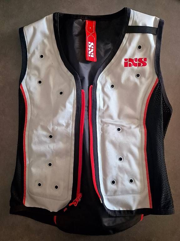 Tops: IXS Bodycool Dry Weste neu! – Gebraucht aus Glattpark(Opfikon) von wolle1102 1