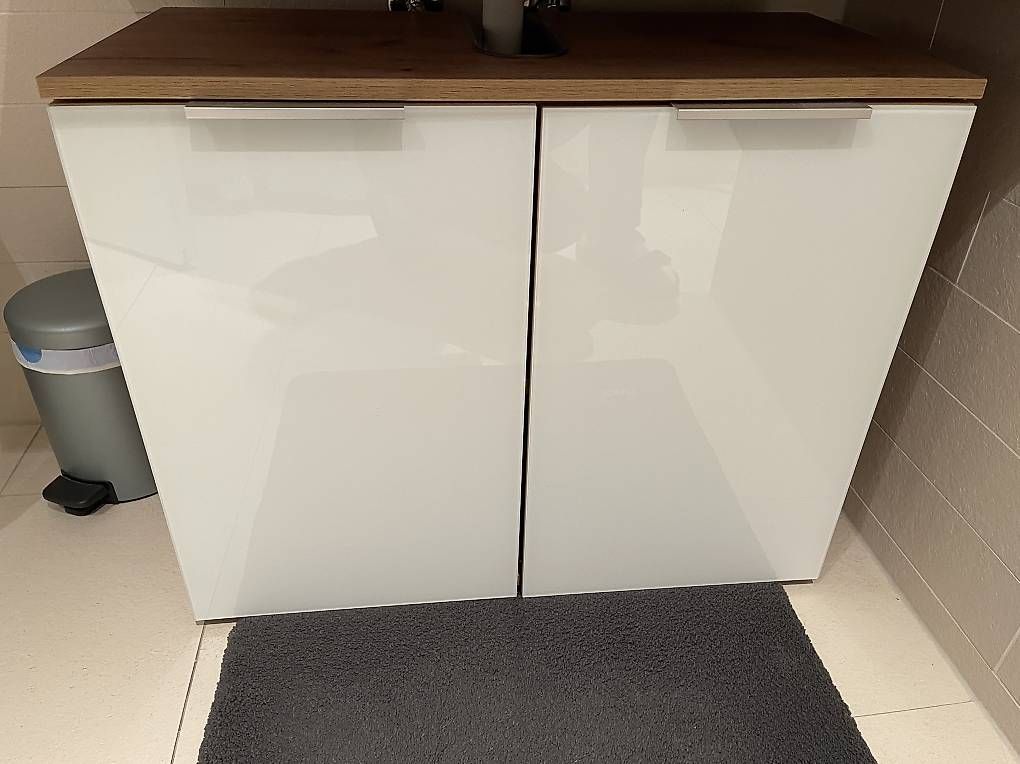Mobili per bagno: Waschbeckenunterschrank – Usato da Scherzingen venduto da Shayandine 1