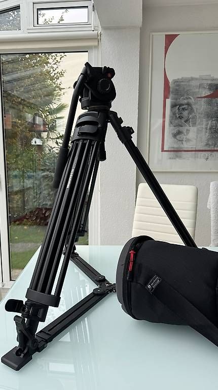 Treppiedi & Teste: Profi Stativ 525 MVB – Nuovo e nell'imballaggio originale da Oberwil BL venduto da Cuvexal46 1