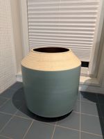 Grosse Keramikvase / Übertopf (Ø 42 cm, H 42 cm) – Blau & Be