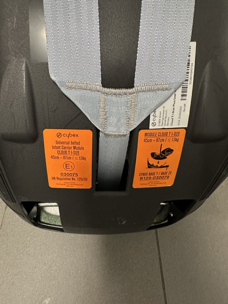 Cybex Seggiolini per auto: Cybex Babyschale mit Isofix Base – Usato da Rümlang venduto da gt20 4